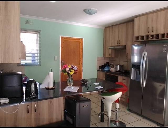 3 BEDROOM HOUSE FOR SALE IN ALBERTSDAL